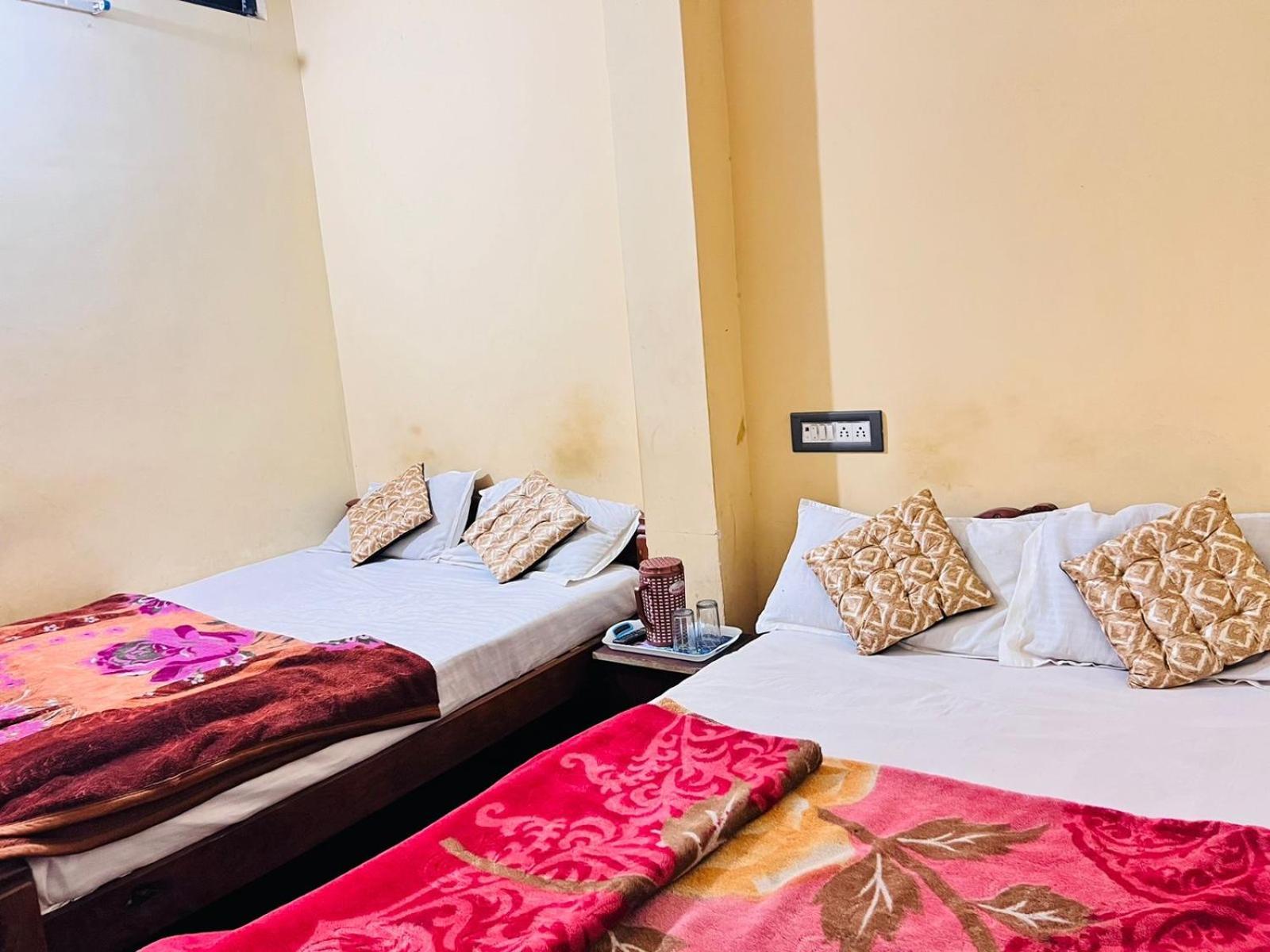 فندق Hk Residency مَسّور المظهر الخارجي الصورة