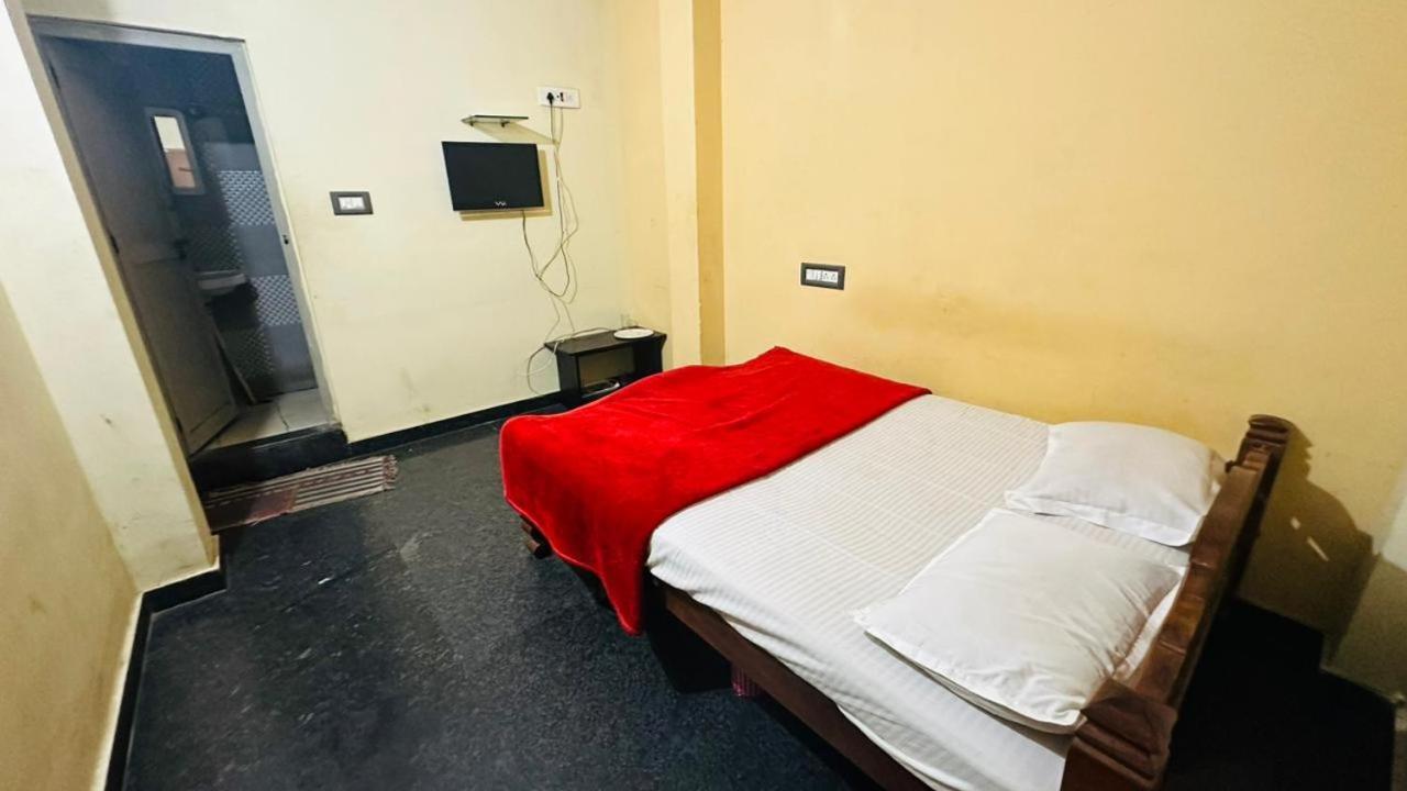 فندق Hk Residency مَسّور المظهر الخارجي الصورة